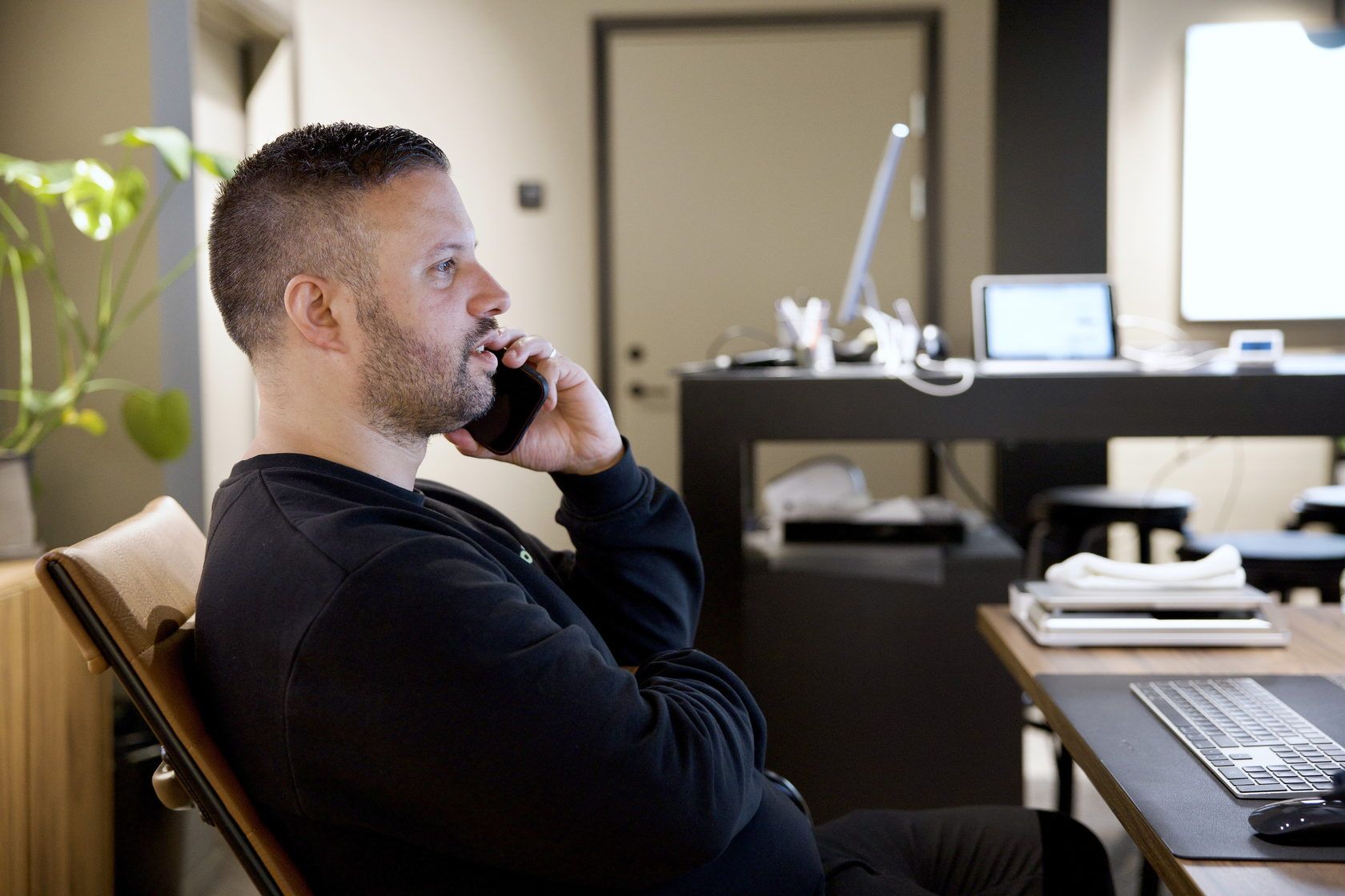 Telefonsamtal via appen i mobilen hos Attimo i Karlstad